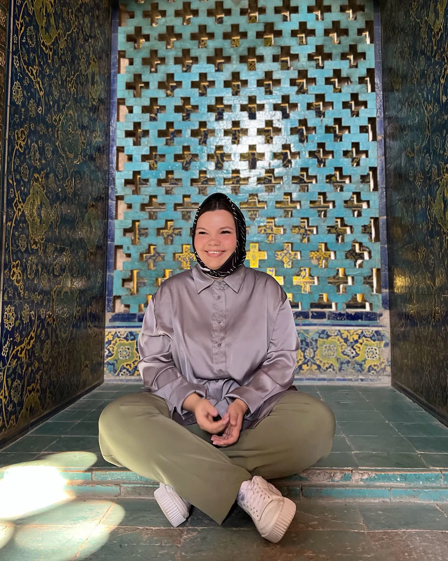 Вас будет сопровождать в туре Александра Троцюк