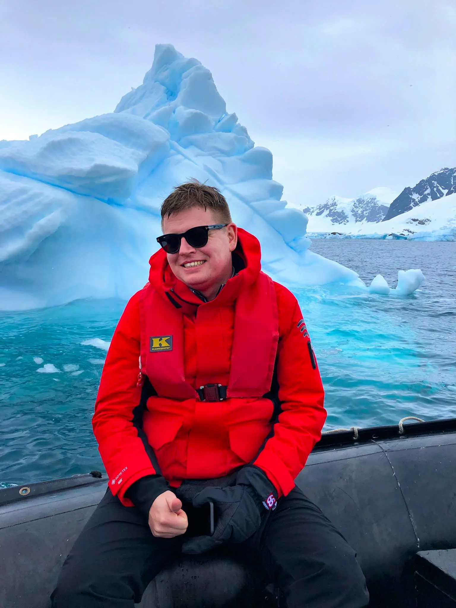 Вас будет сопровождать в туре Евгений Сазыкин